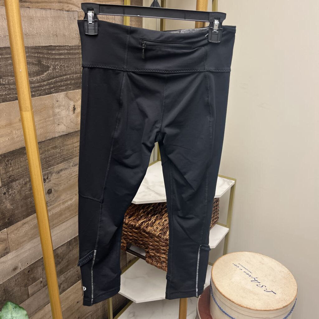 Lululemon Black Capri Legging w/Ruffle Detail Size 6