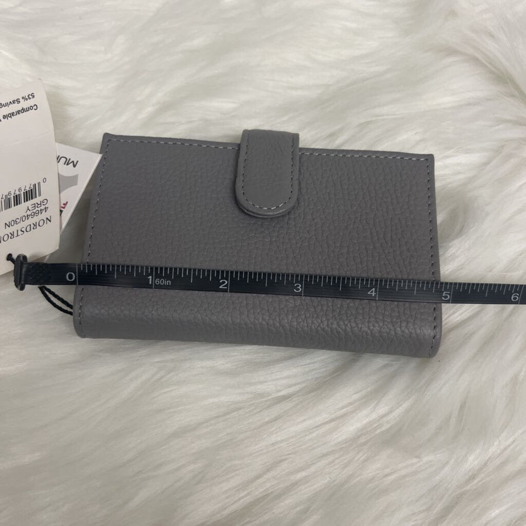 NWT Mundi Gray Wallet