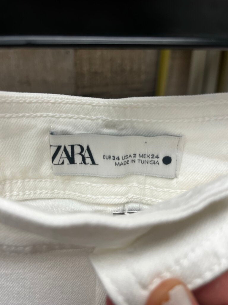 Zara Off White Raw Hem Flare Denim Size 2