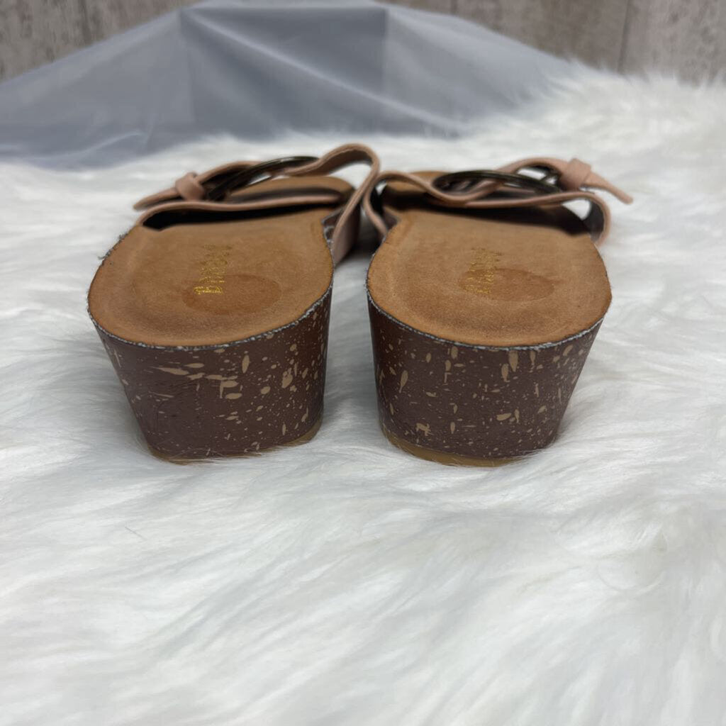 Bamboo Faux Pink Suede Buckle Slide Size 7