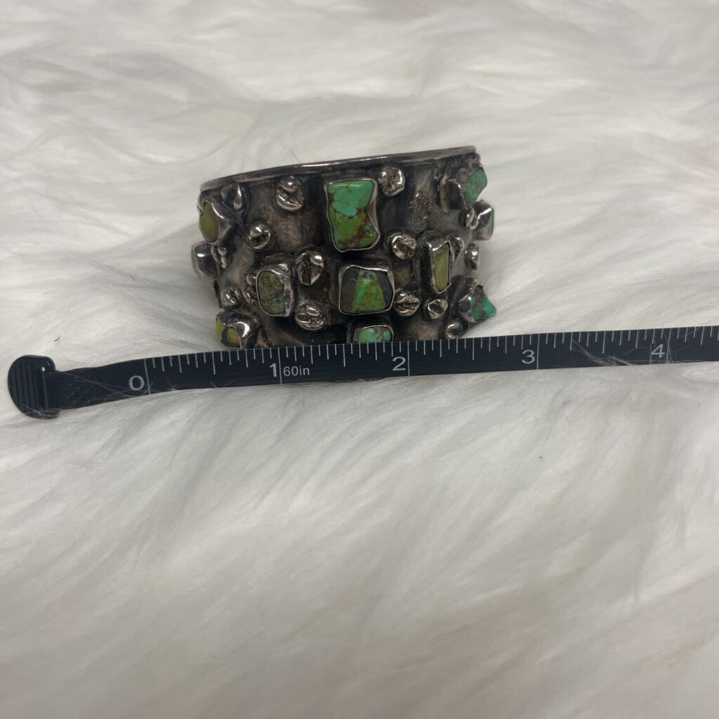 Sterling Silver & Turqoise Stone Cuff