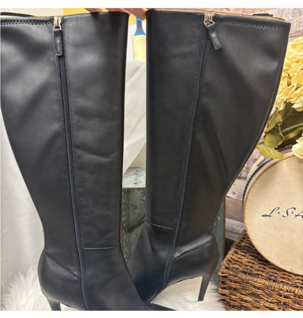 Nine West Quizme Platform Boots Size 10.5