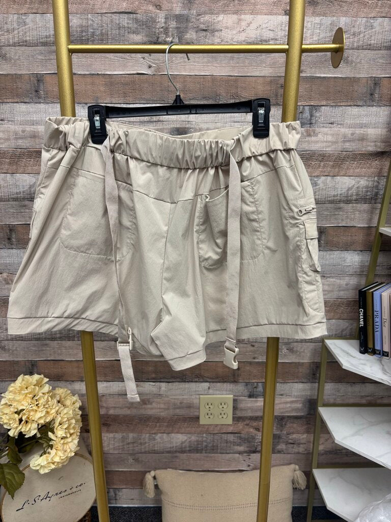 Zella All Day Utility Cargo Tan Shorts Size XL