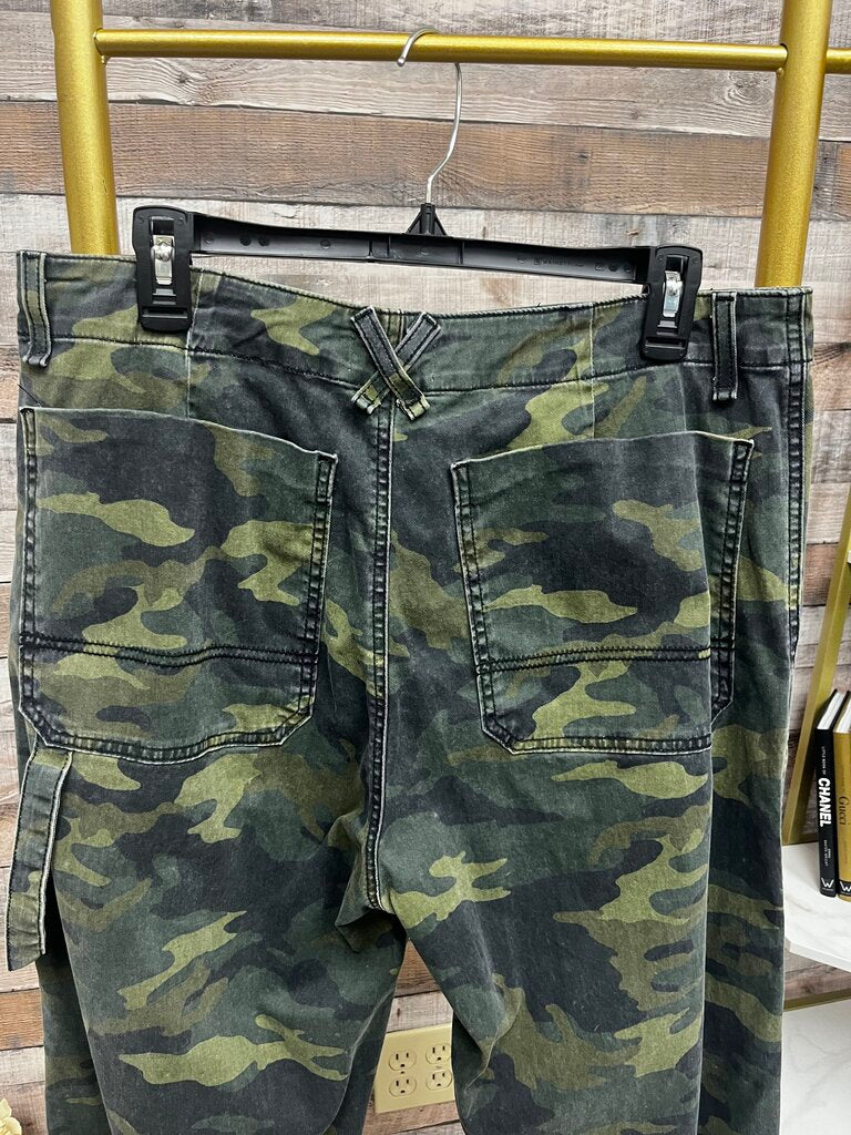 ASKK NY Camo Carpenter Pant Size 31
