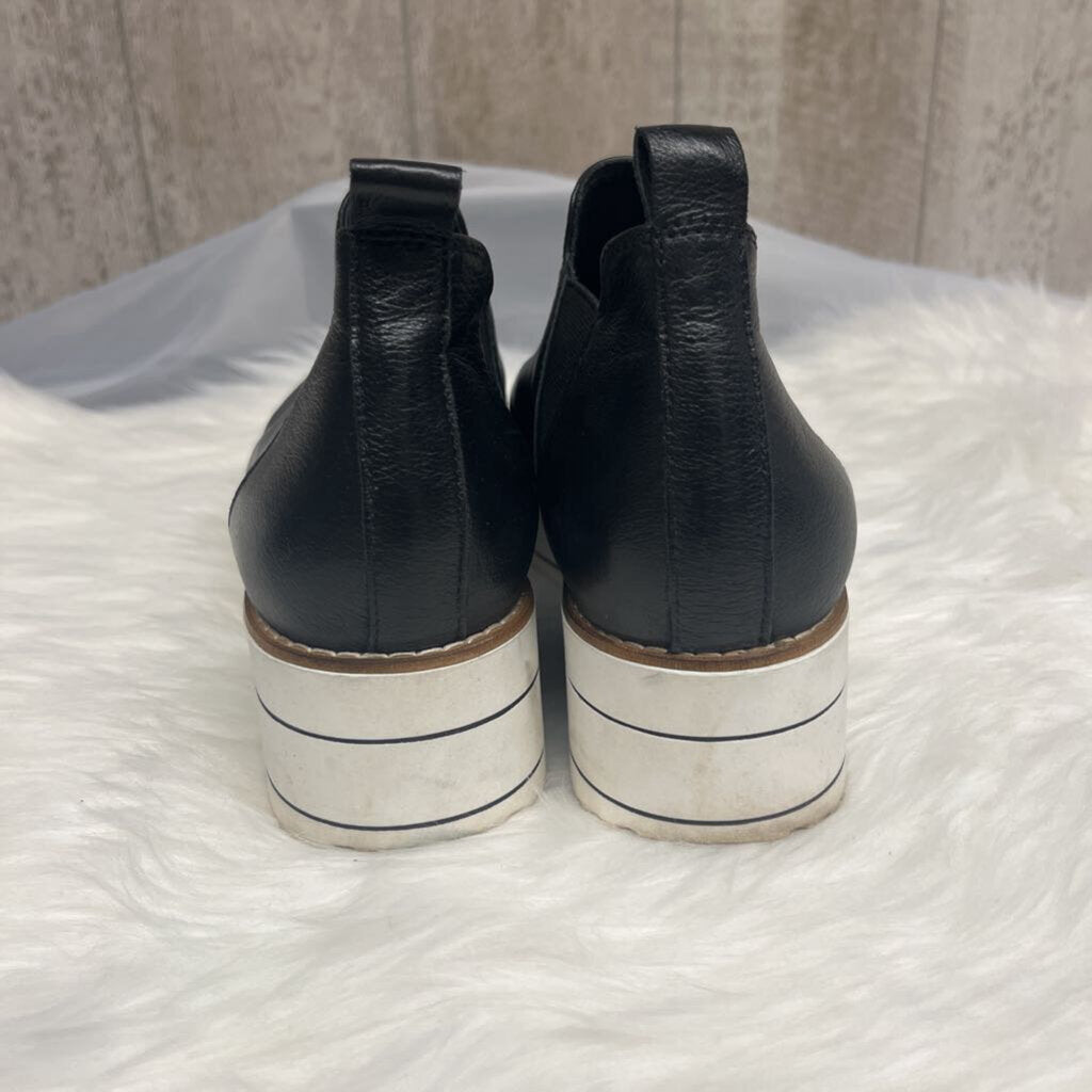 Silent D Nizzal Platform Sneaker Size 8.5