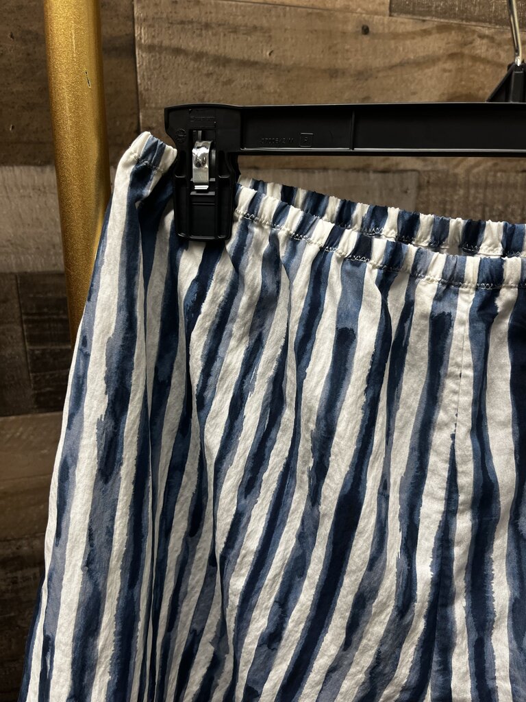 Vince Women's Painterly Stripe Pull On Shorts Size S