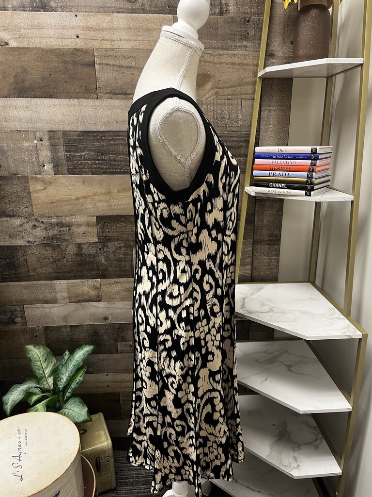 NWT Perceptions NY Black/Creme Pleated Sleeveless Dress Size 14