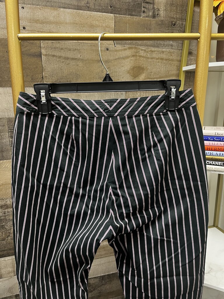 Nicole Miller NY Pinstripe Capri Dress Pants Size 4