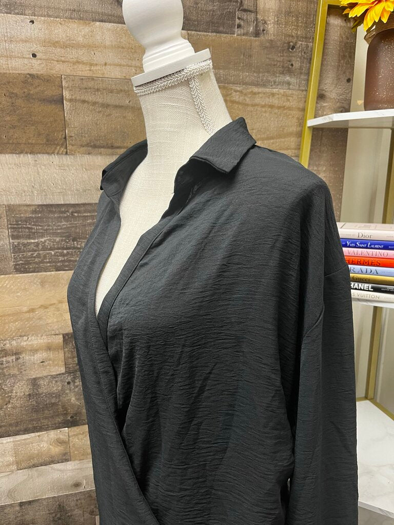 NWT Pretty Little Thing Black Woven Plunge Bell Cuff Shirt Dress Size 8