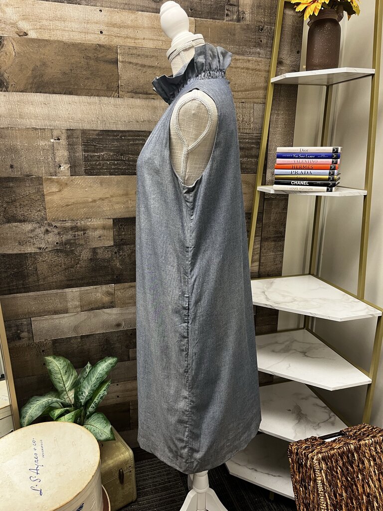 Chambray Banana Republic Ruffle Neck Sleeveless Dress Size 8
