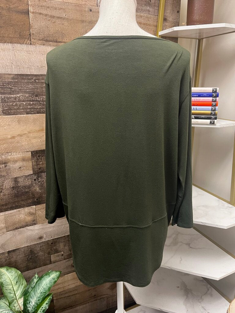 Green Long Sleeve Tee Size M