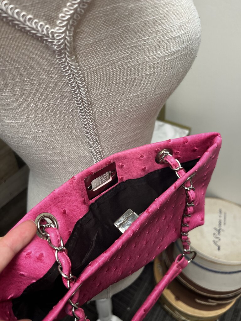 Pink Ostrich Material Small Purse w/Chain Straps