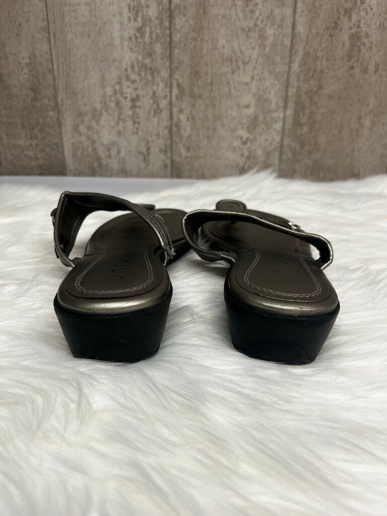 Unisa Silver Glitter Slip-On Wedge Sandals Size 8.5