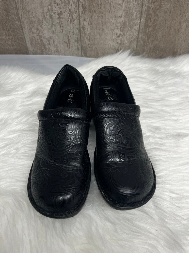 BOC Born Concepts Peggy Tooled Clog Black Embossed Slip On Comfort Shoes Size 8.5
