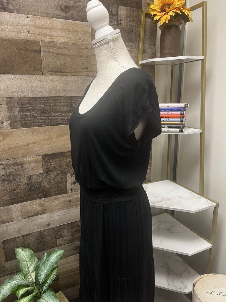 Anthro Bordeaux Black Short Sleeve Tiered Maxi