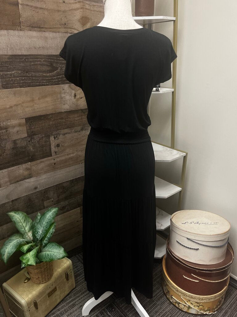 Anthro Bordeaux Black Short Sleeve Tiered Maxi
