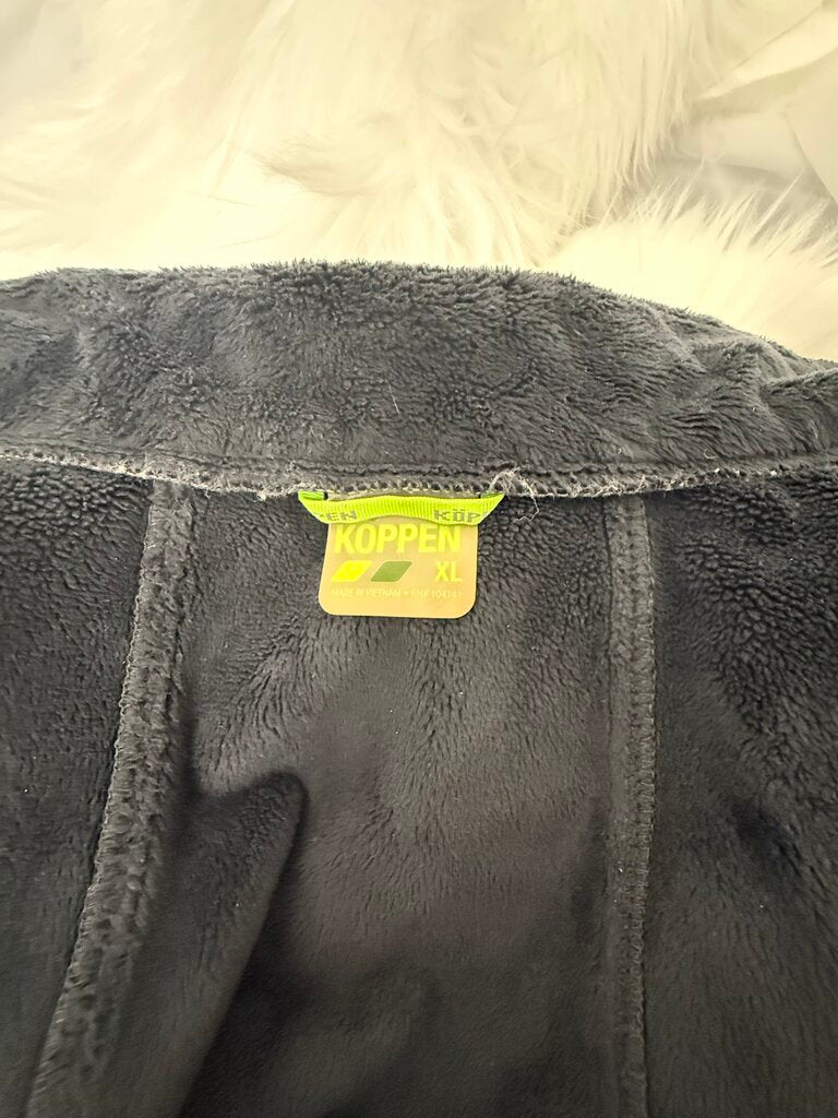 Koppen Black Fleece Jacket