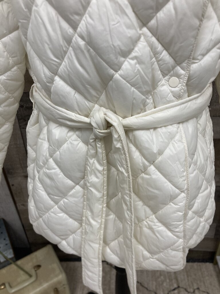Athleta White Quilted Tie Waist Winter Jacket