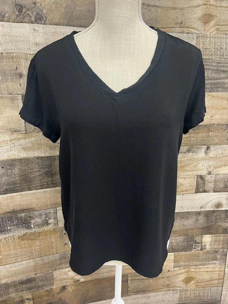 Cloth & Stone Black V-Neck Tee
