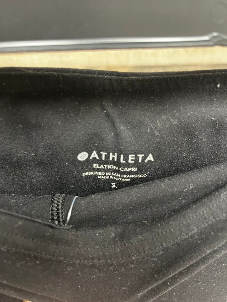 Black Athleta Capri Leggings