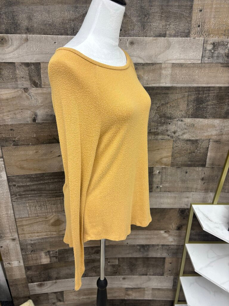 American Eagle Soft and Sexy Plush Long Sleeve Yellow