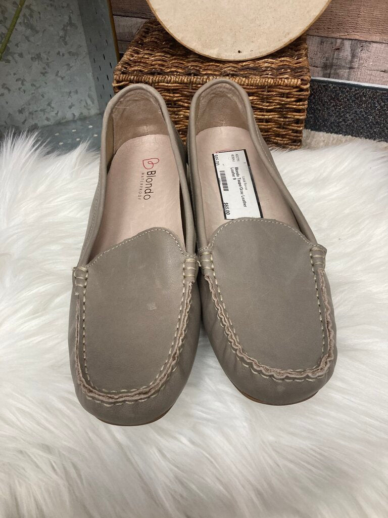 Blondo Taupe/Gray Leather Loafer