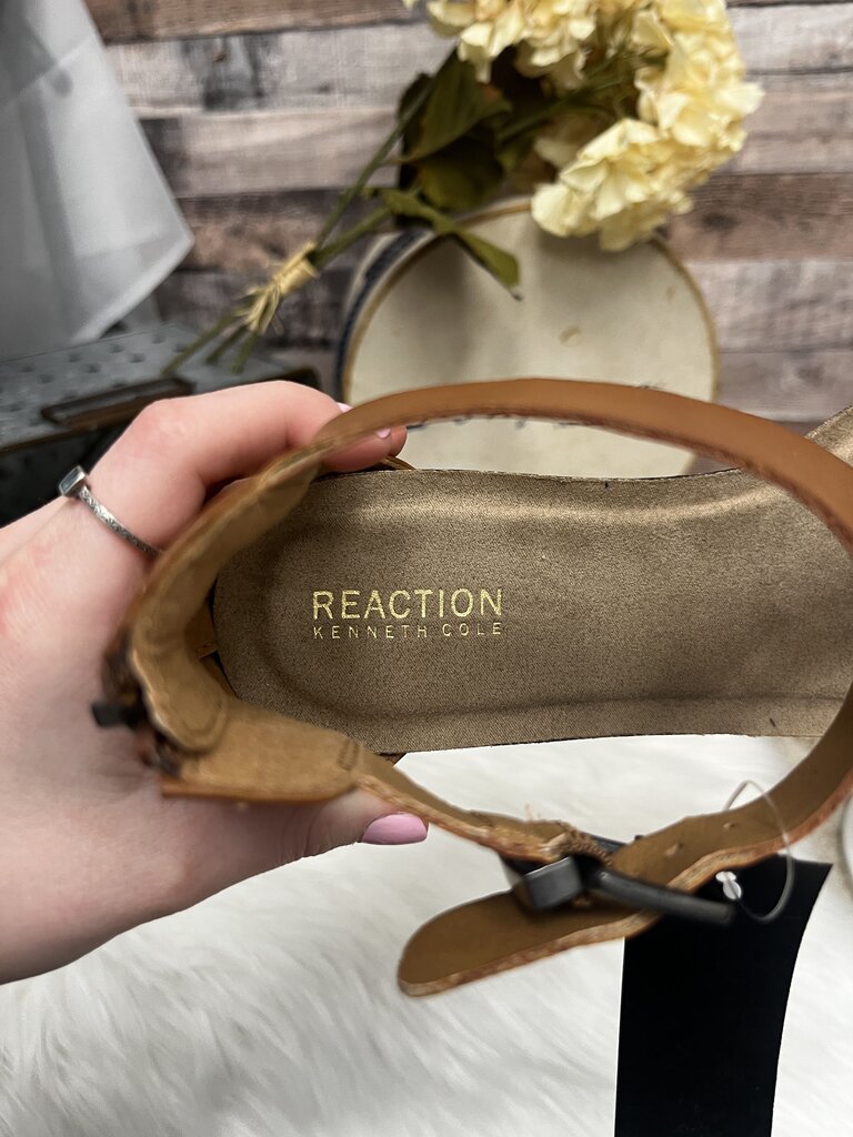 Kenneth Cole Reaction Brown T-Strap Sandals
