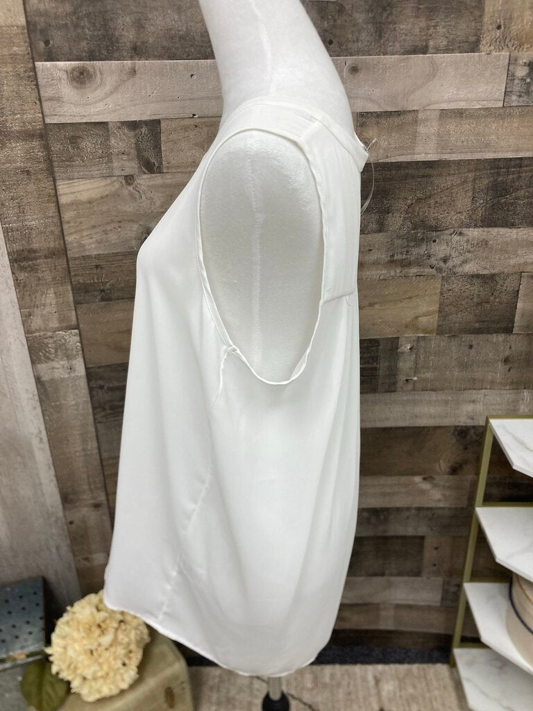 Pleione White Sleeveless Tank Blouse