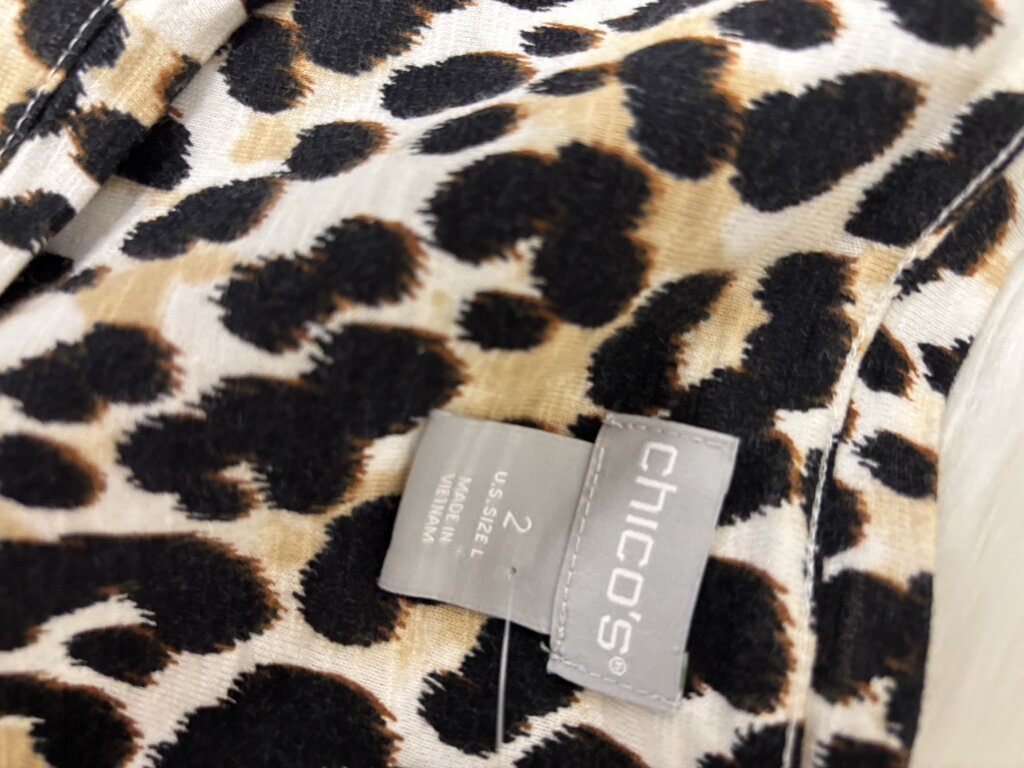 Chico's Leopard Print 3/4 Sleeve