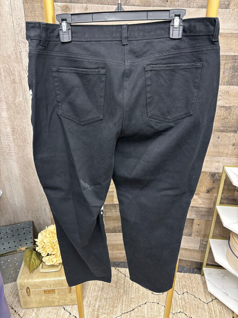Chico's Ultimate Fit Black & White Damsk Like