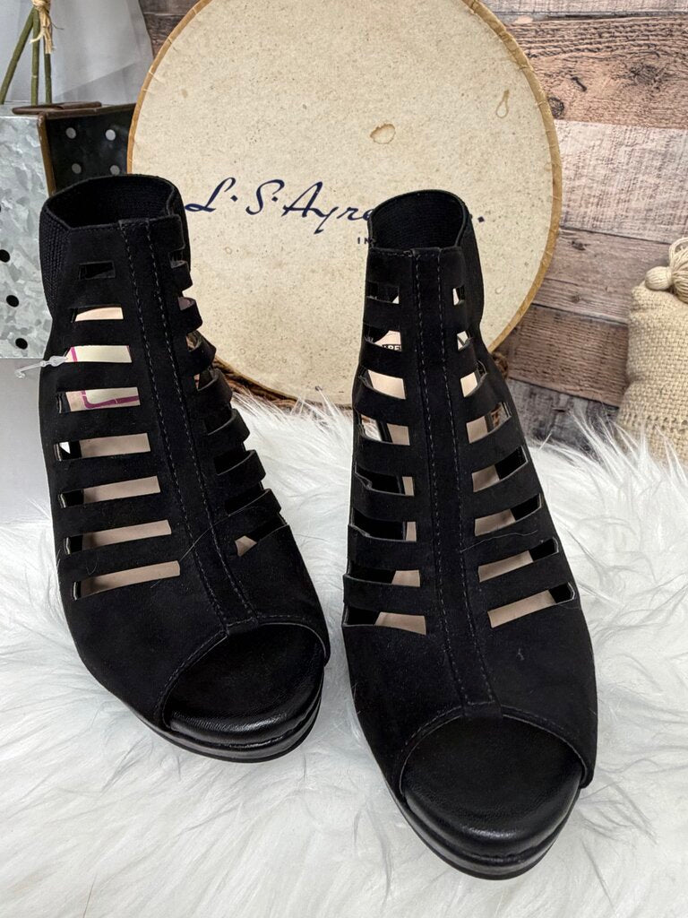 Revolution Flex Me Suede Bootie Like Heels