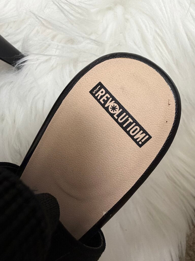 Revolution Flex Me Suede Bootie Like Heels