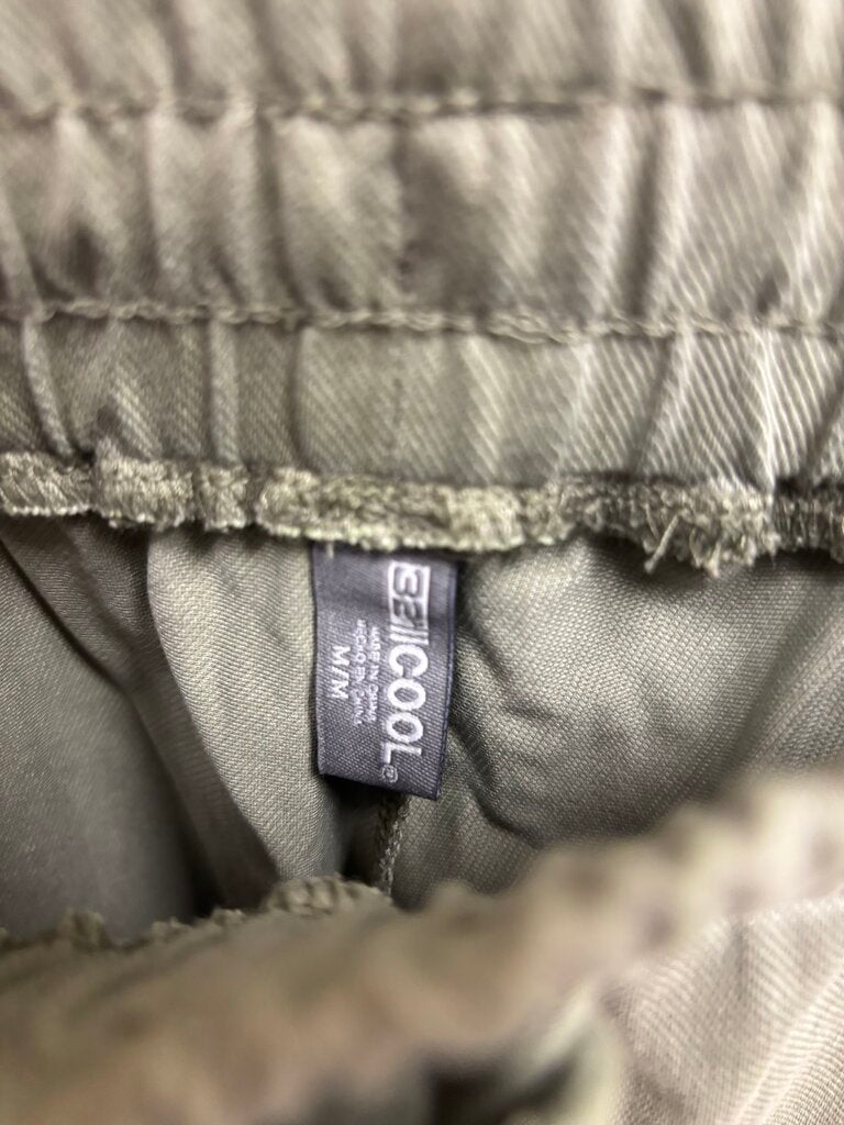 NWT 32 Degrees Army Green Cargo