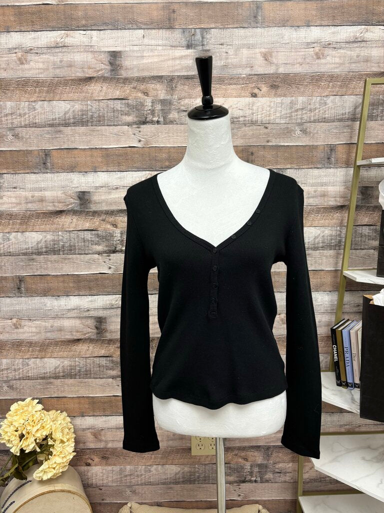 AMO Black V-Neck Long Sleeve Ribbed