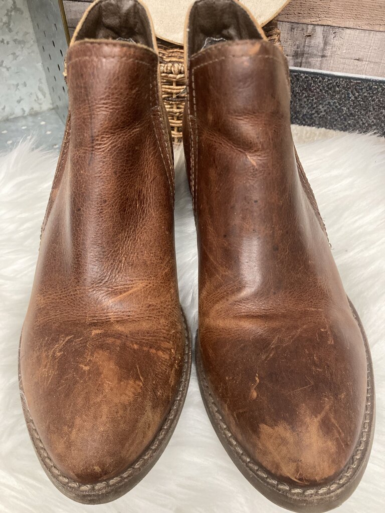 Matisse Cognac Brown Distressed Booties