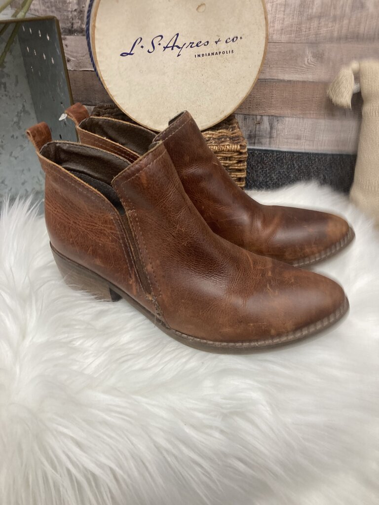 Matisse Cognac Brown Distressed Booties