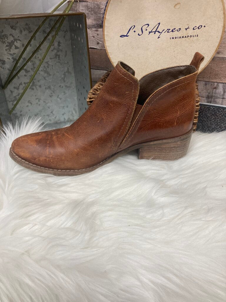 Matisse Cognac Brown Distressed Booties