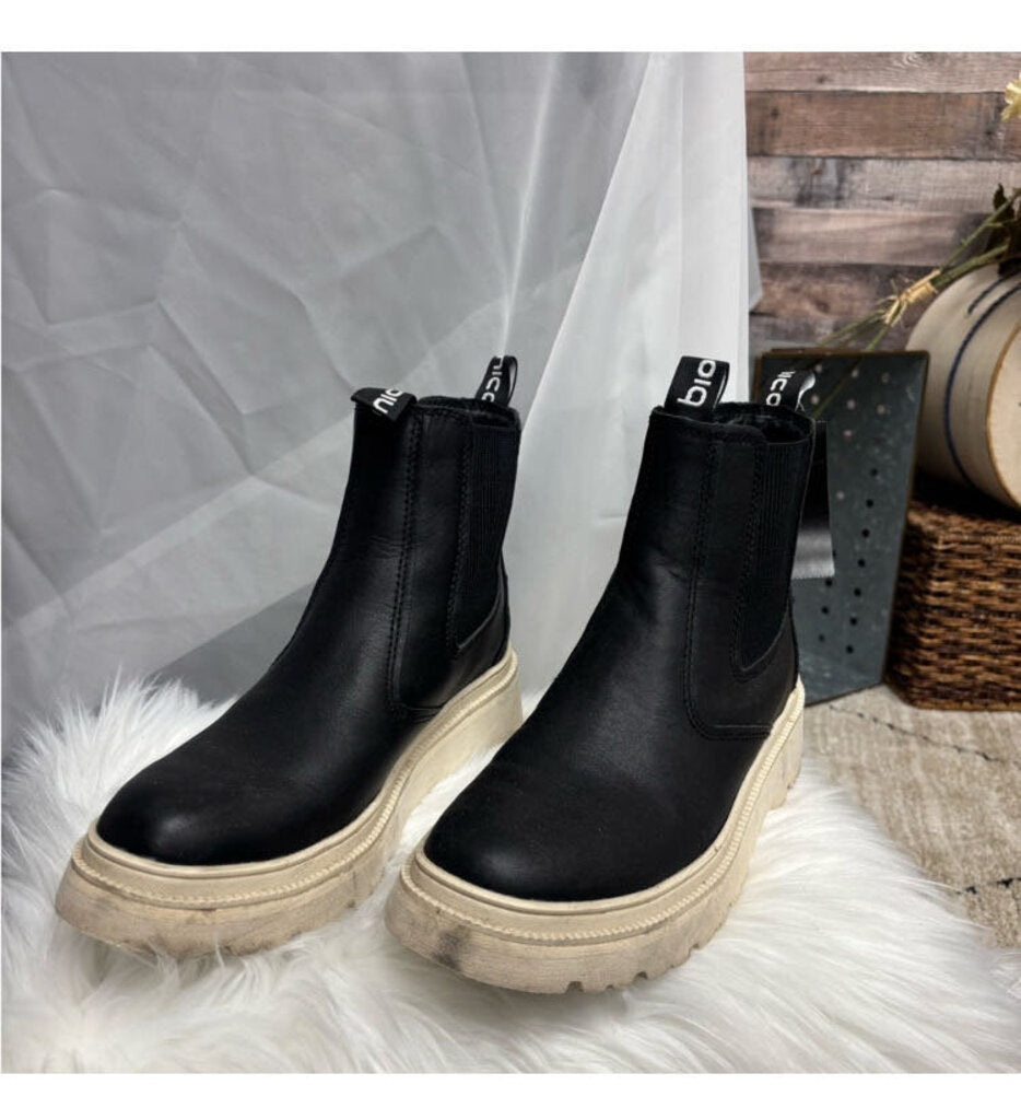 Bionica Drina All-Weather Black Ankle Boots