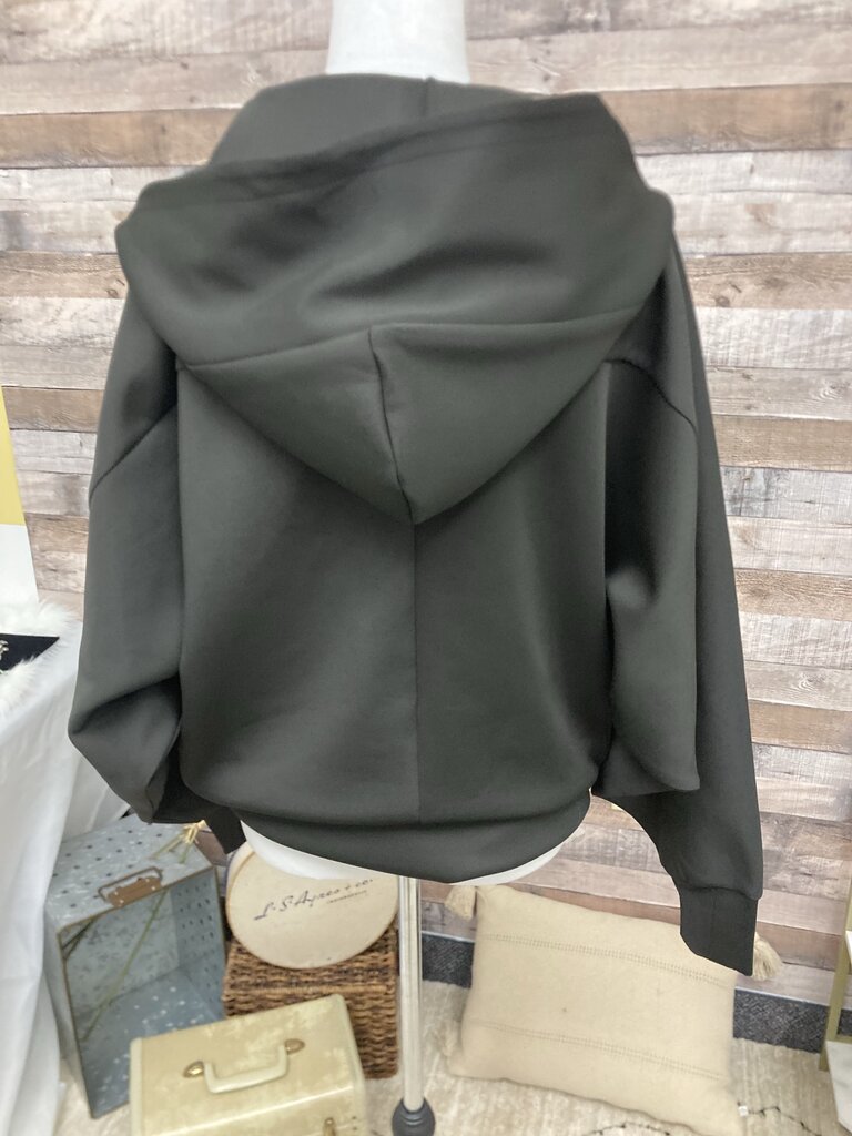 Leem Black Oversized Sleeve Hoodie