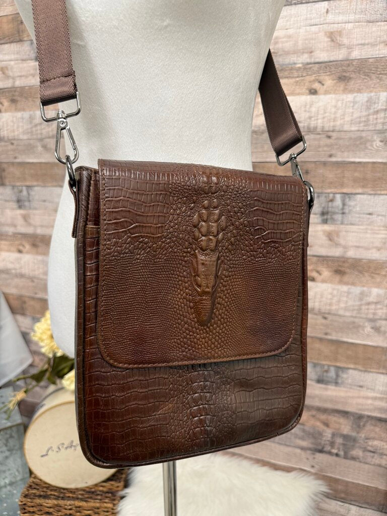 Crocodile Embossed Leather Crossbody Messenger Bag