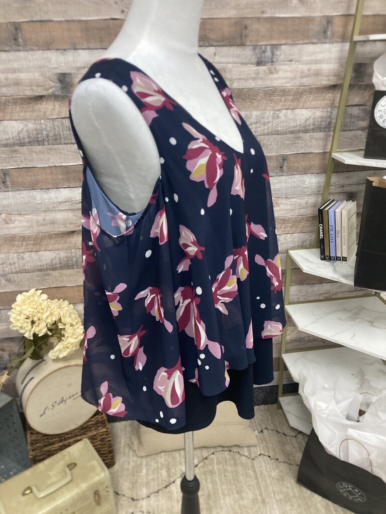 NWT Ellen Tracy Navy & Pink Peekaboo Shoulder