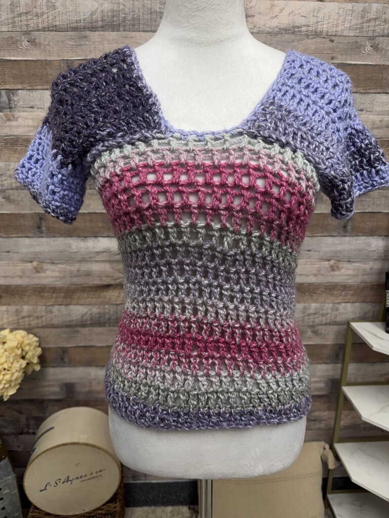 Body by Anca Purple & Pink Short Sleeve Sweater