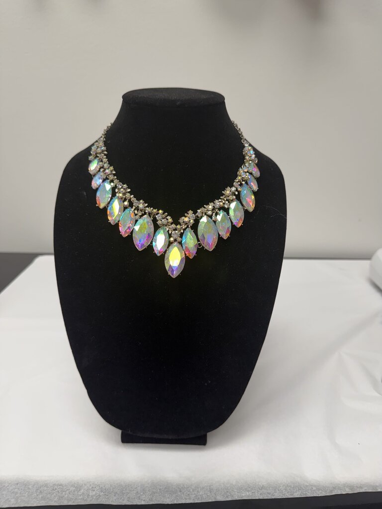 Rhinestone Marquise Shapped Bib Necklace