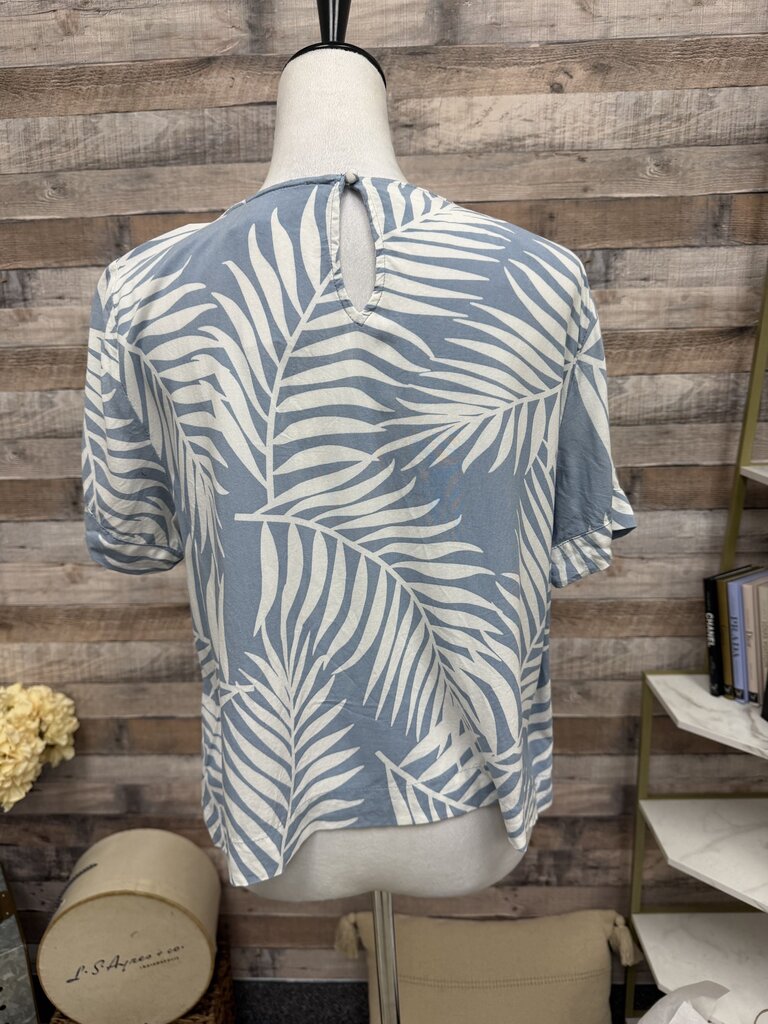 Vince Camuto Baby Blue & White Palm Leaf Print