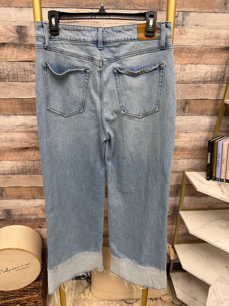 Evereve Wide-Leg Two-Tone Contrast Raw Hem Denim Jeans