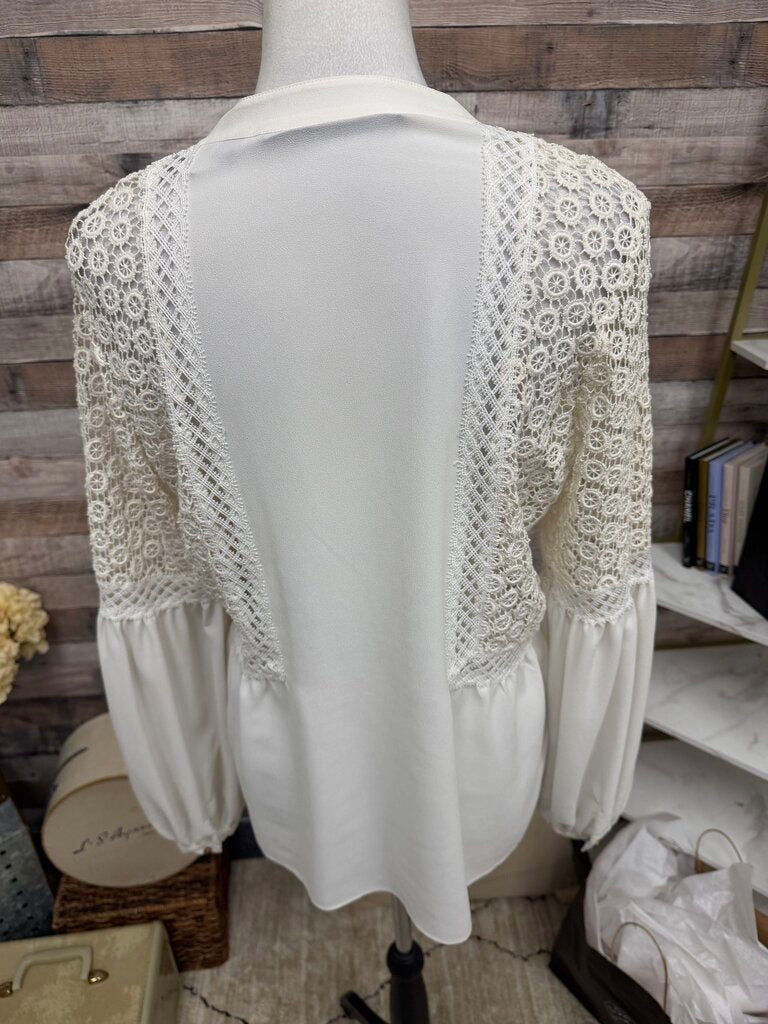 Twelfth Street by Cynthia Vincent White Long Sleeve Lace Detail Blouse