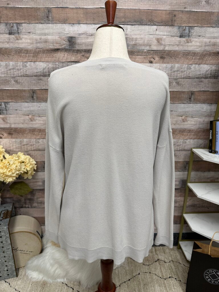 Kokun Light Grey Knit Crewneck Pullover