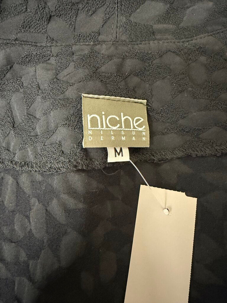 Niche by Nilgun Derman Black Textured Button Blazer