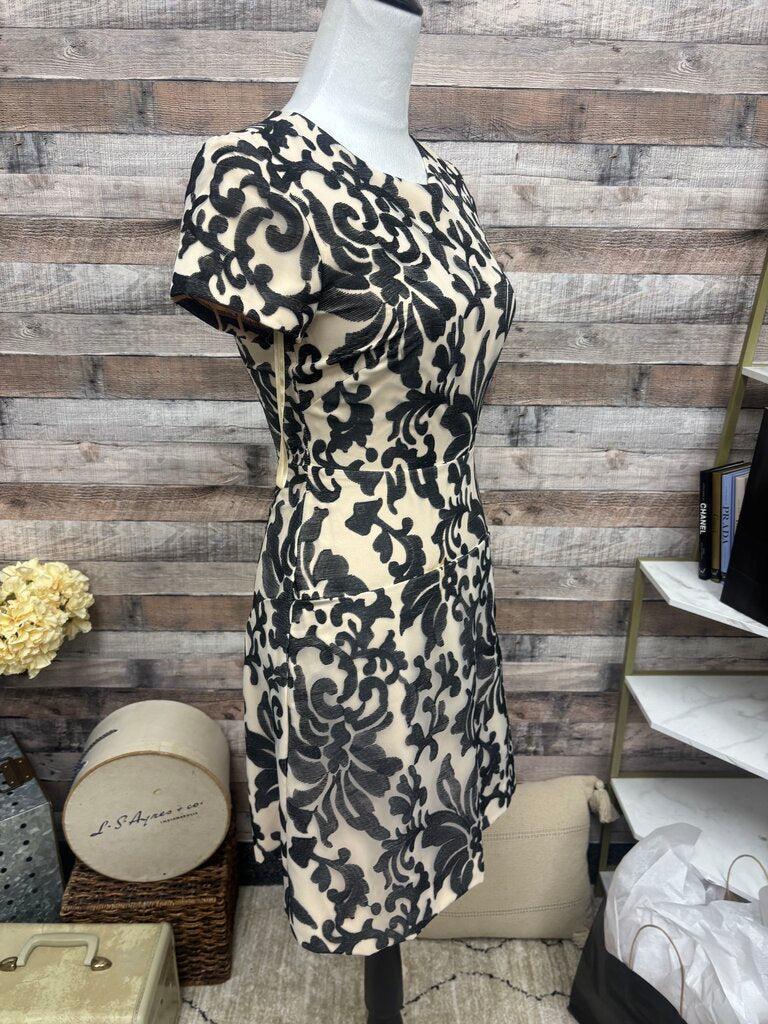 Gianni Bini Black & Nude Floral Jacquard