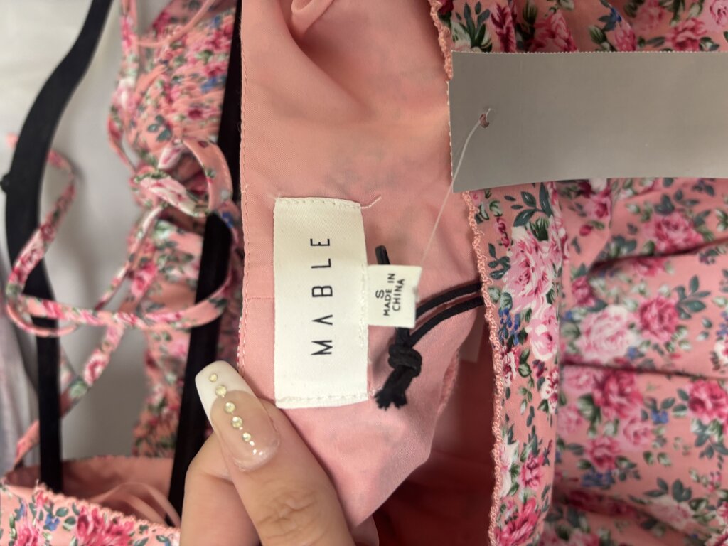 NWT Mable Pink Floral Bubble Sleeve